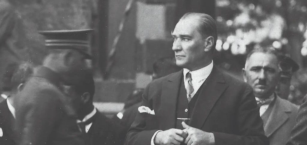 Atatürk İlkeleri ve İnkılap Tarihi Enstitüsü