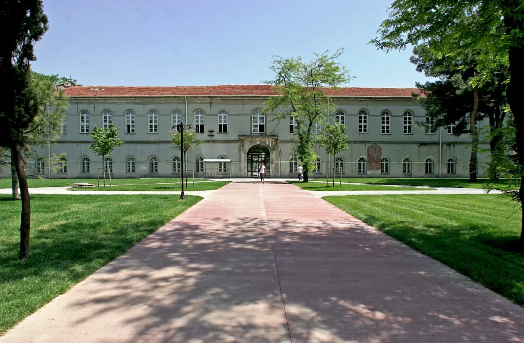 fen bilimleri enstitüsü