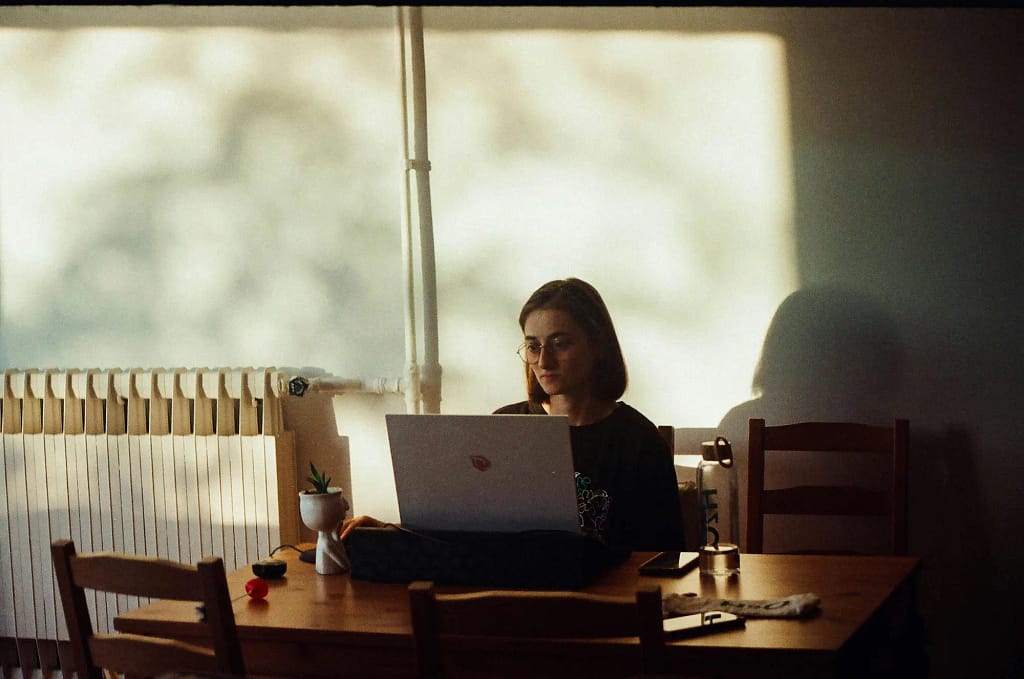 Türkiye’de Çalışma İzni Alma Süreci: Adım Adım Rehber ve İpuçları