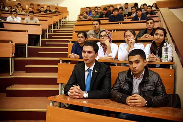 Türkmenistanlı Öğrenciler İçin Türkiye’de Üniversite Eğitimi: Ücretsiz Başvuru ve Danışmanlık Hizmeti